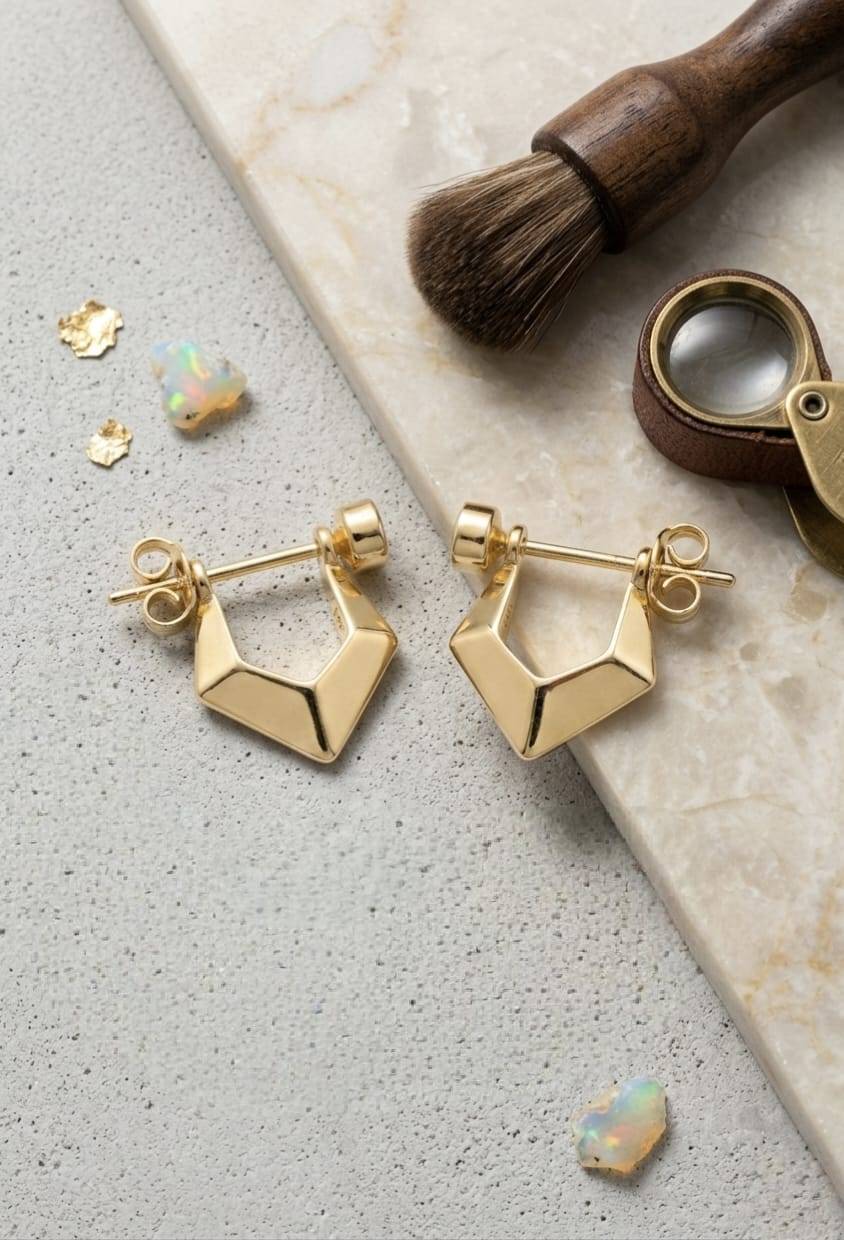 2Pcs (1Pair/Jodi) Gold Plated Earrings for Women & Men (Triangle )
