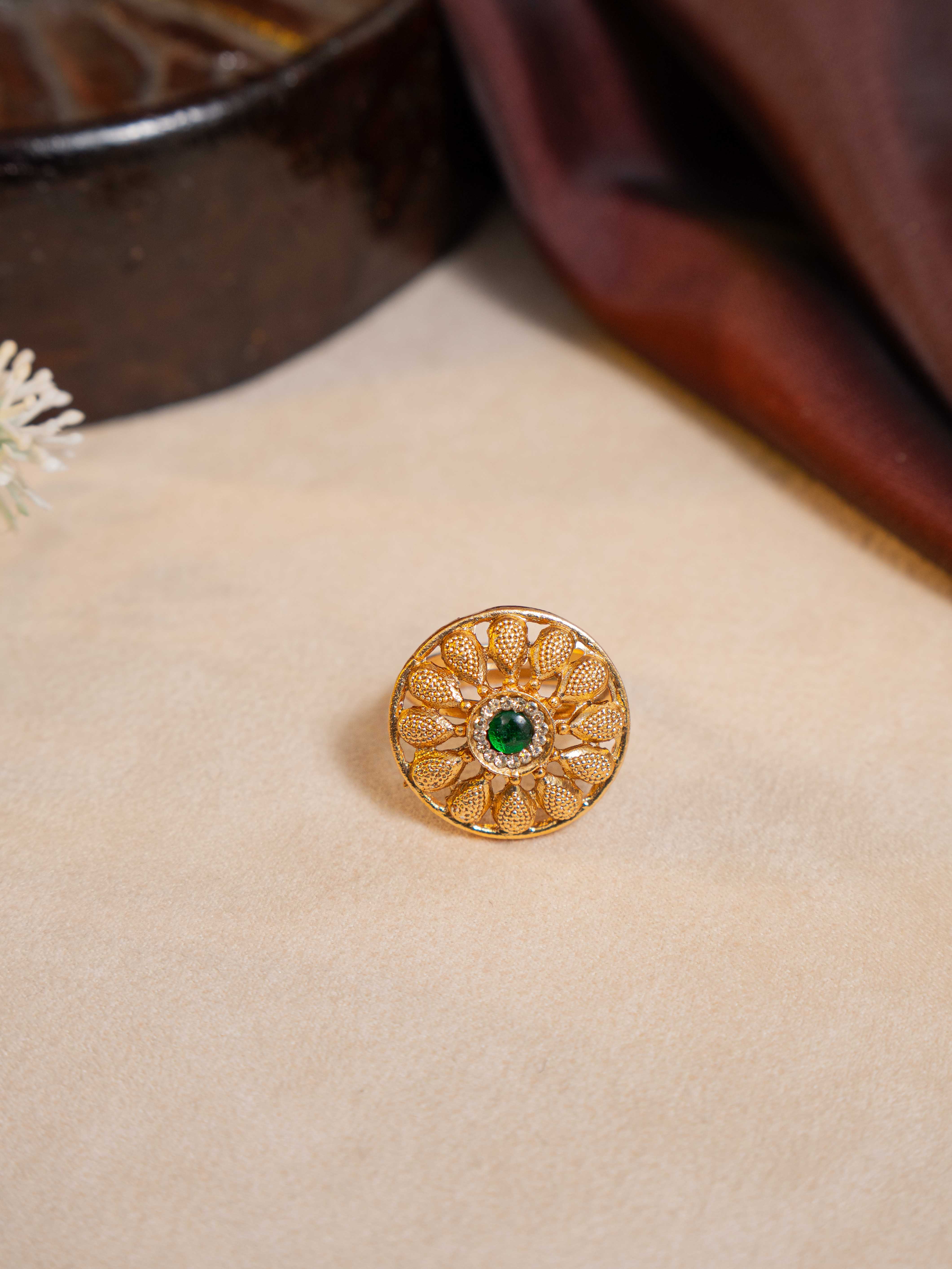 Eira Adjustable Ring