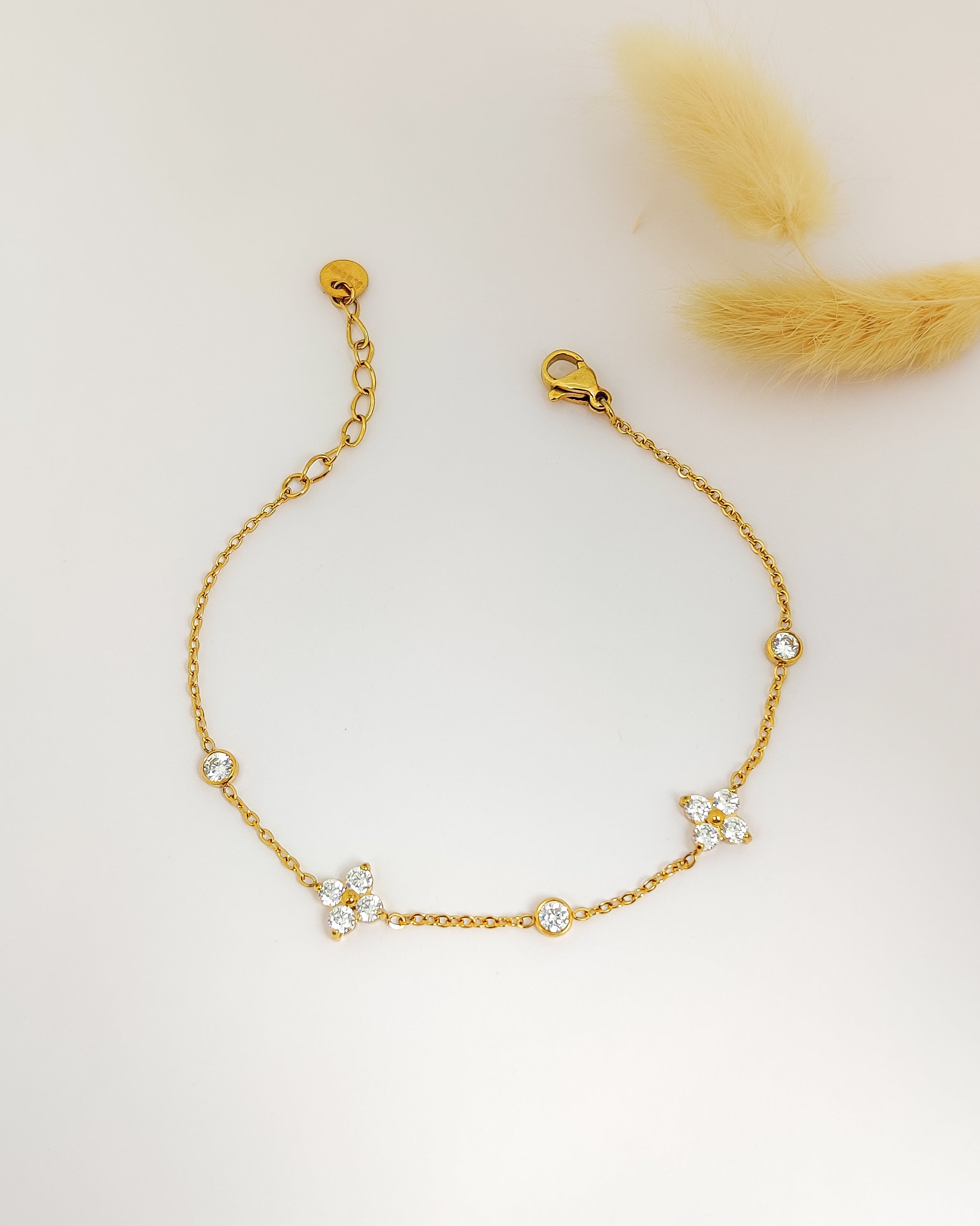 Dainty Floral Bracelet