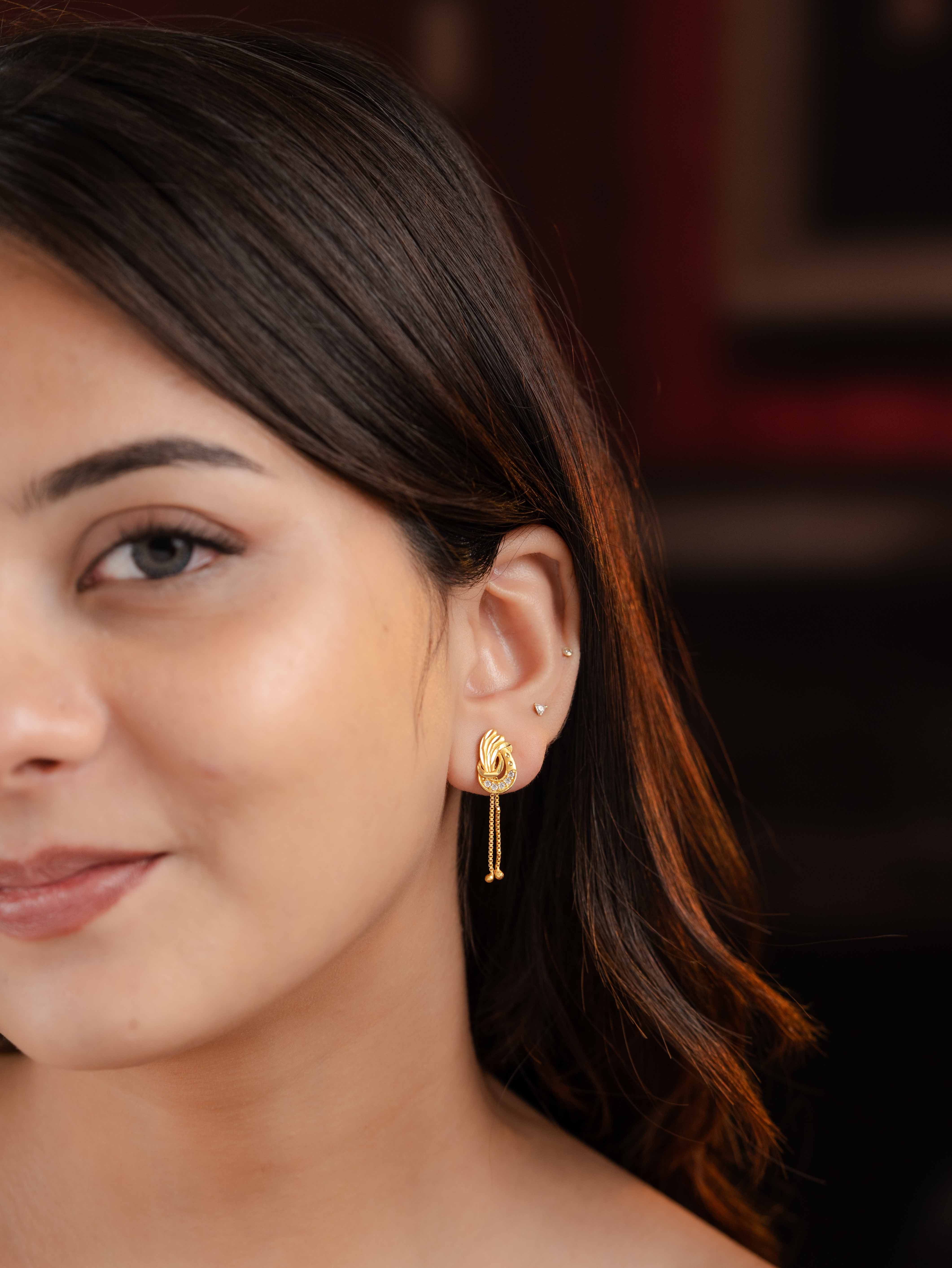 Kavya Studs