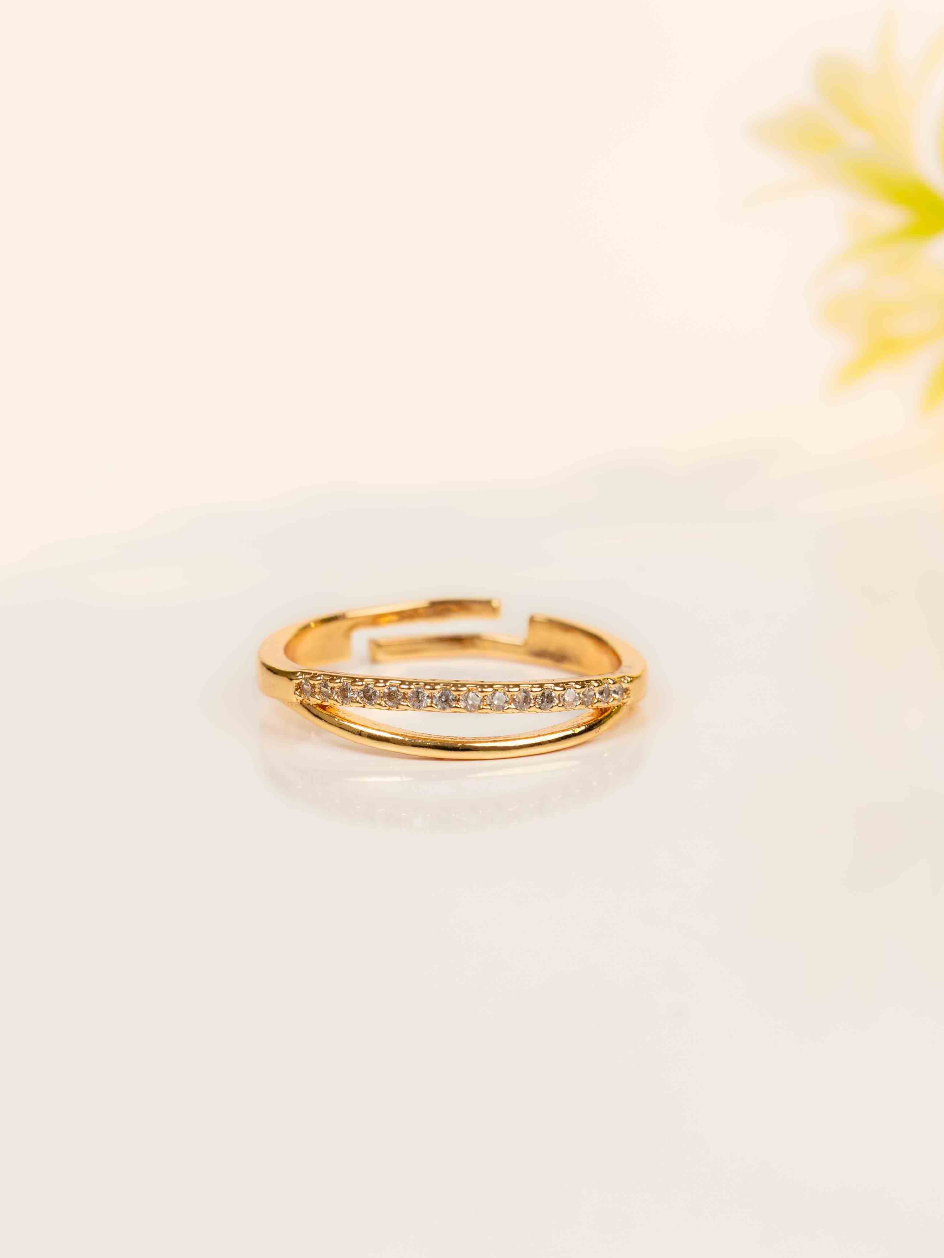 Mia Adjustable Ring