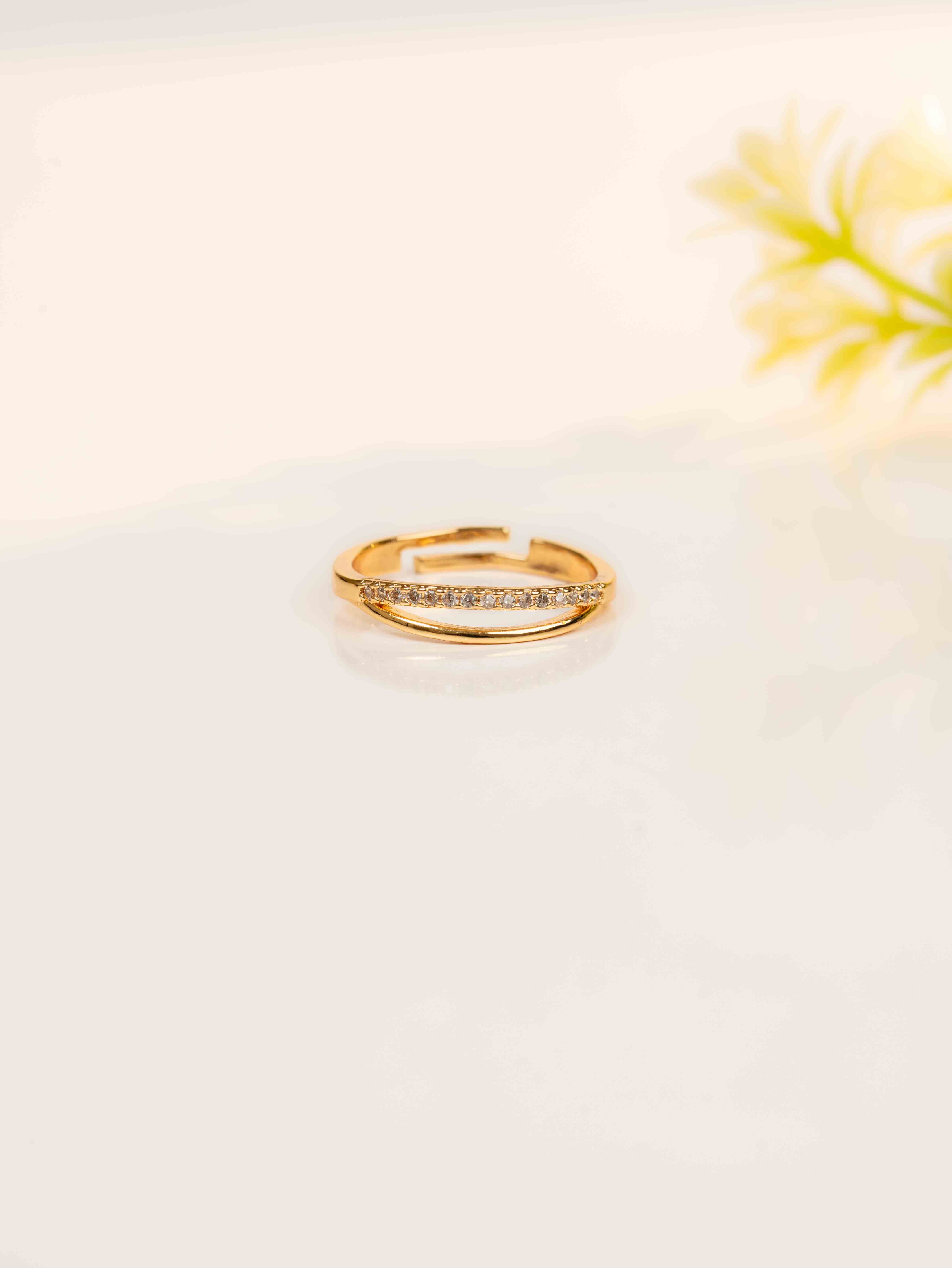 Mia Adjustable Ring