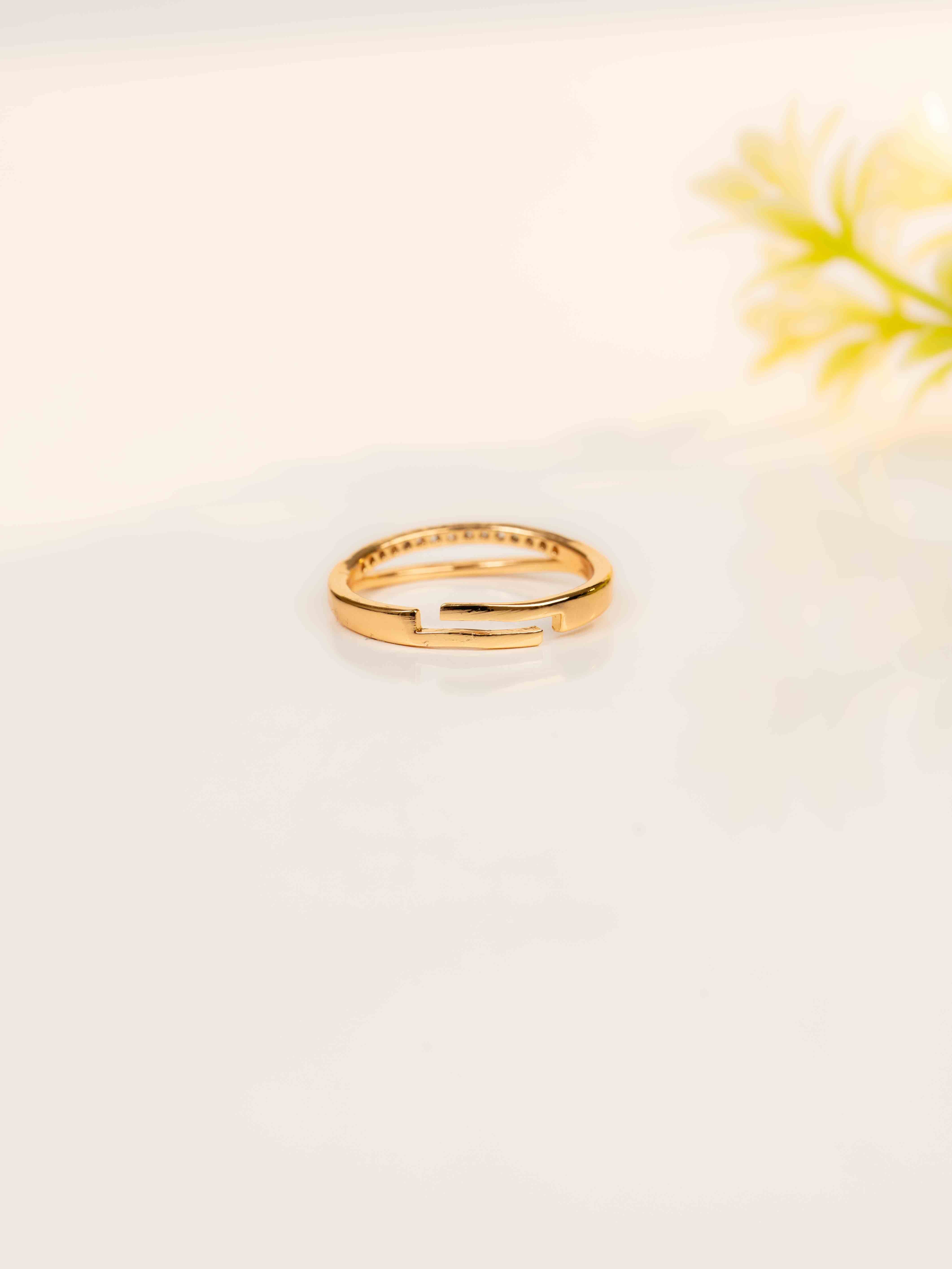 Mia Adjustable Ring