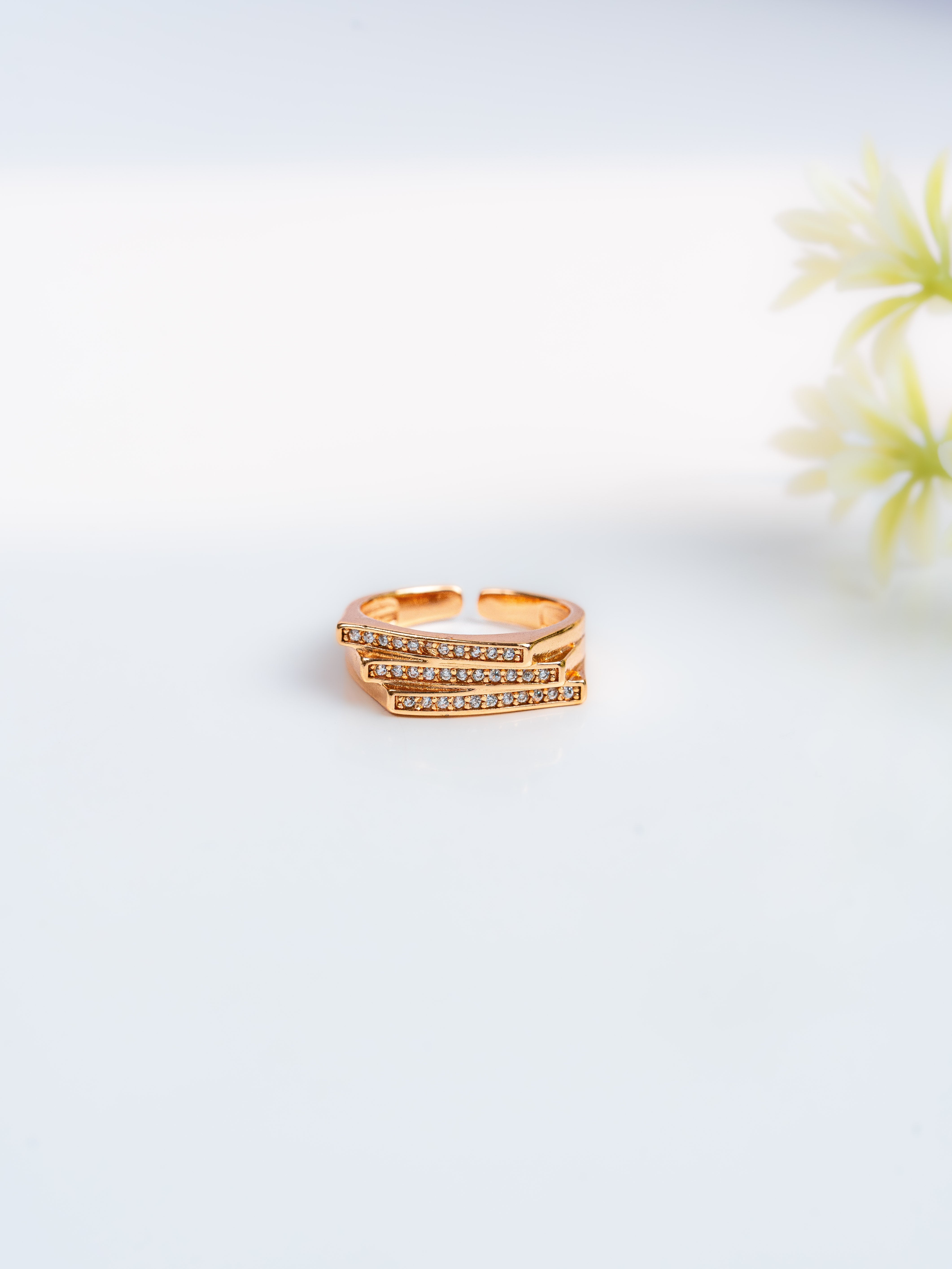 Elara Adjustable Ring