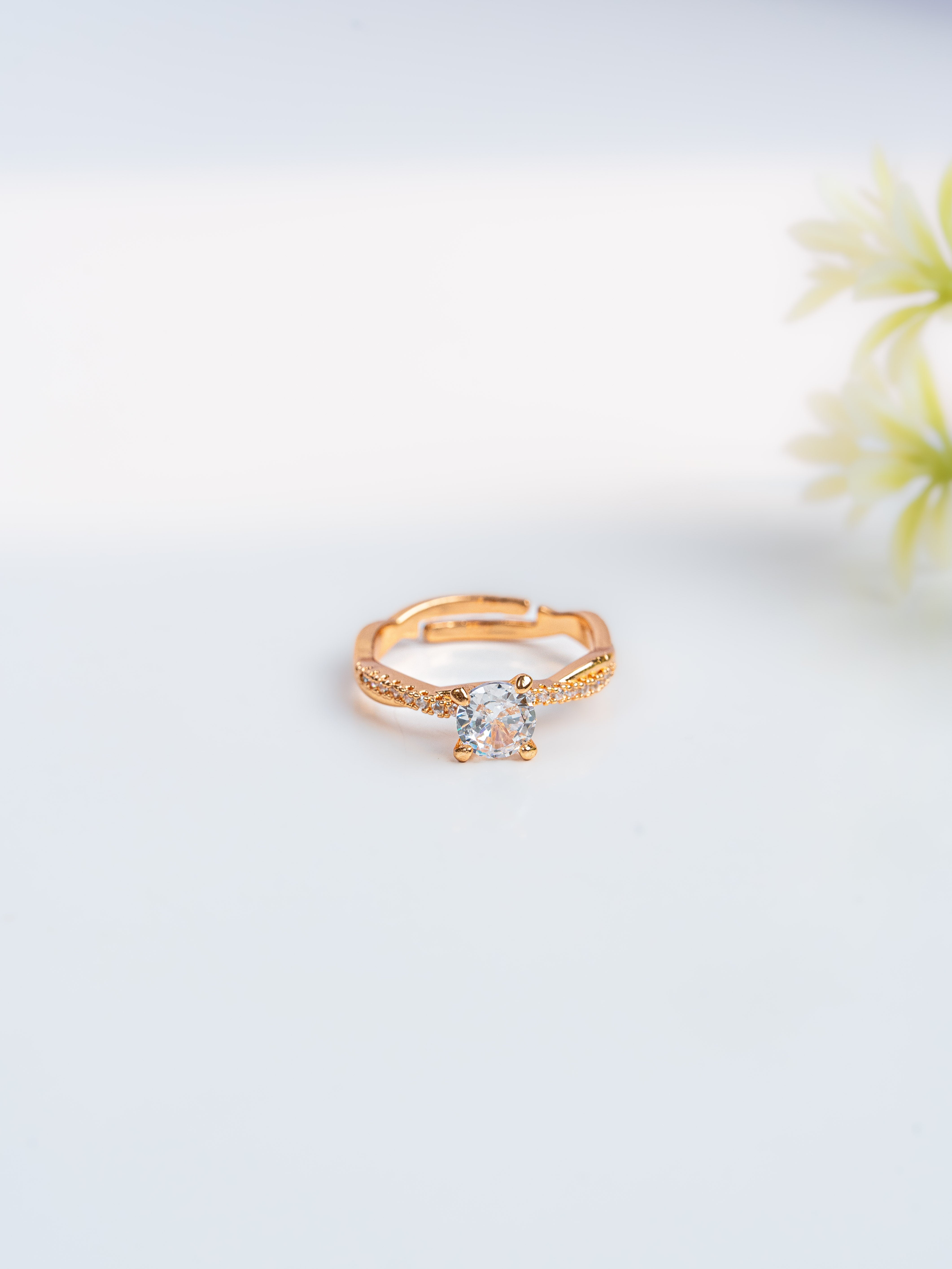 Luxe Adjustable Ring