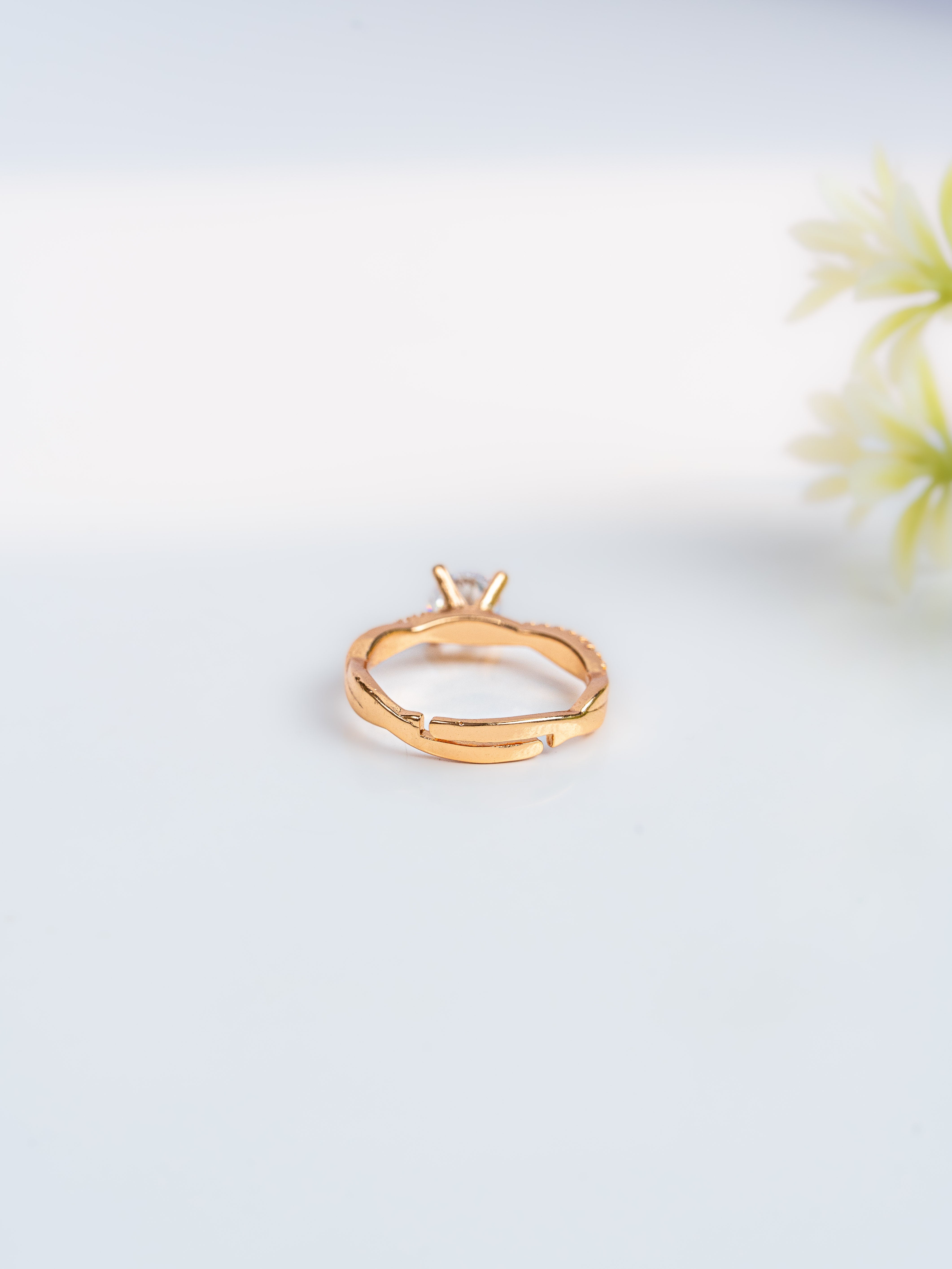 Luxe Adjustable Ring