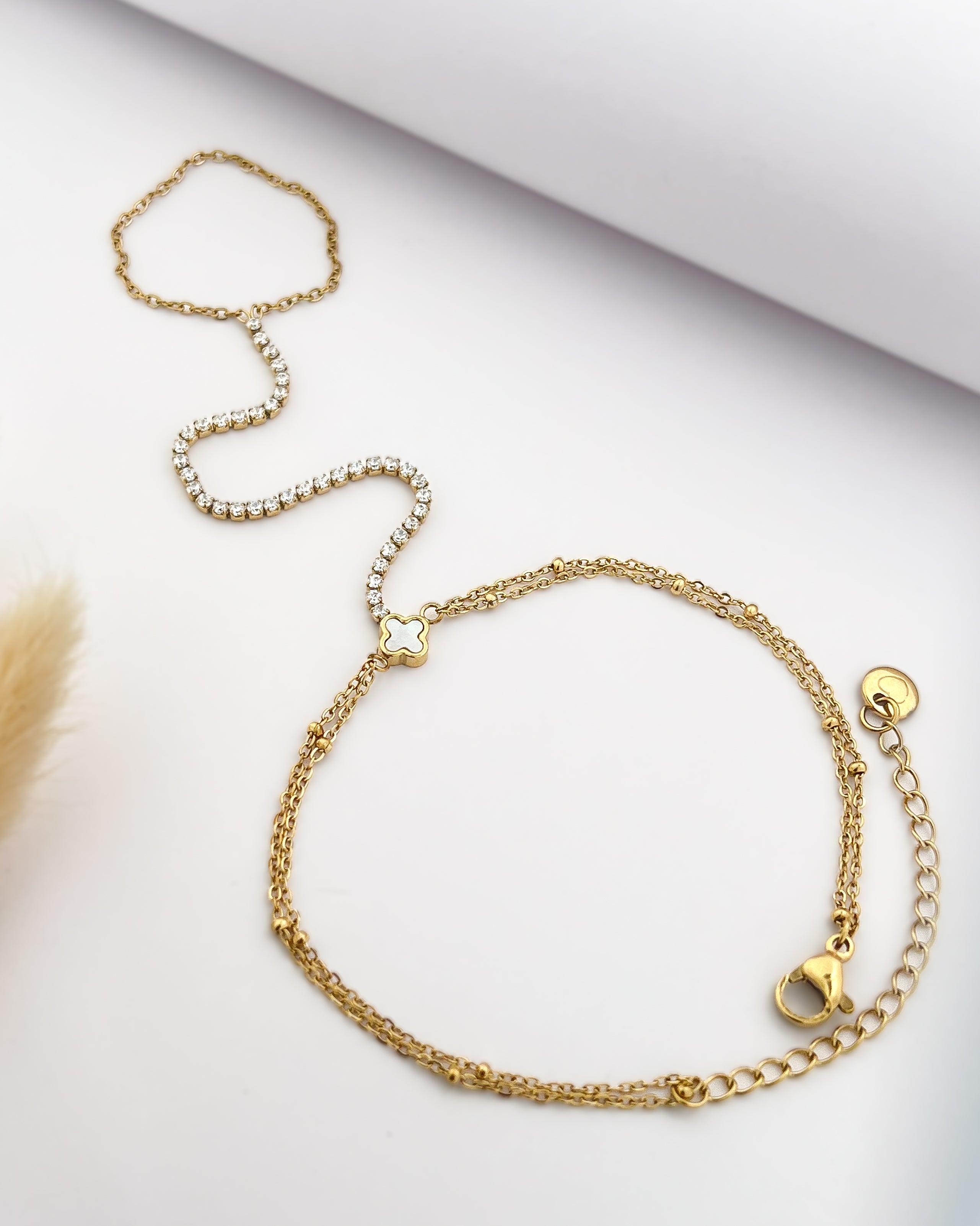 Clovera Handchain Bracelet