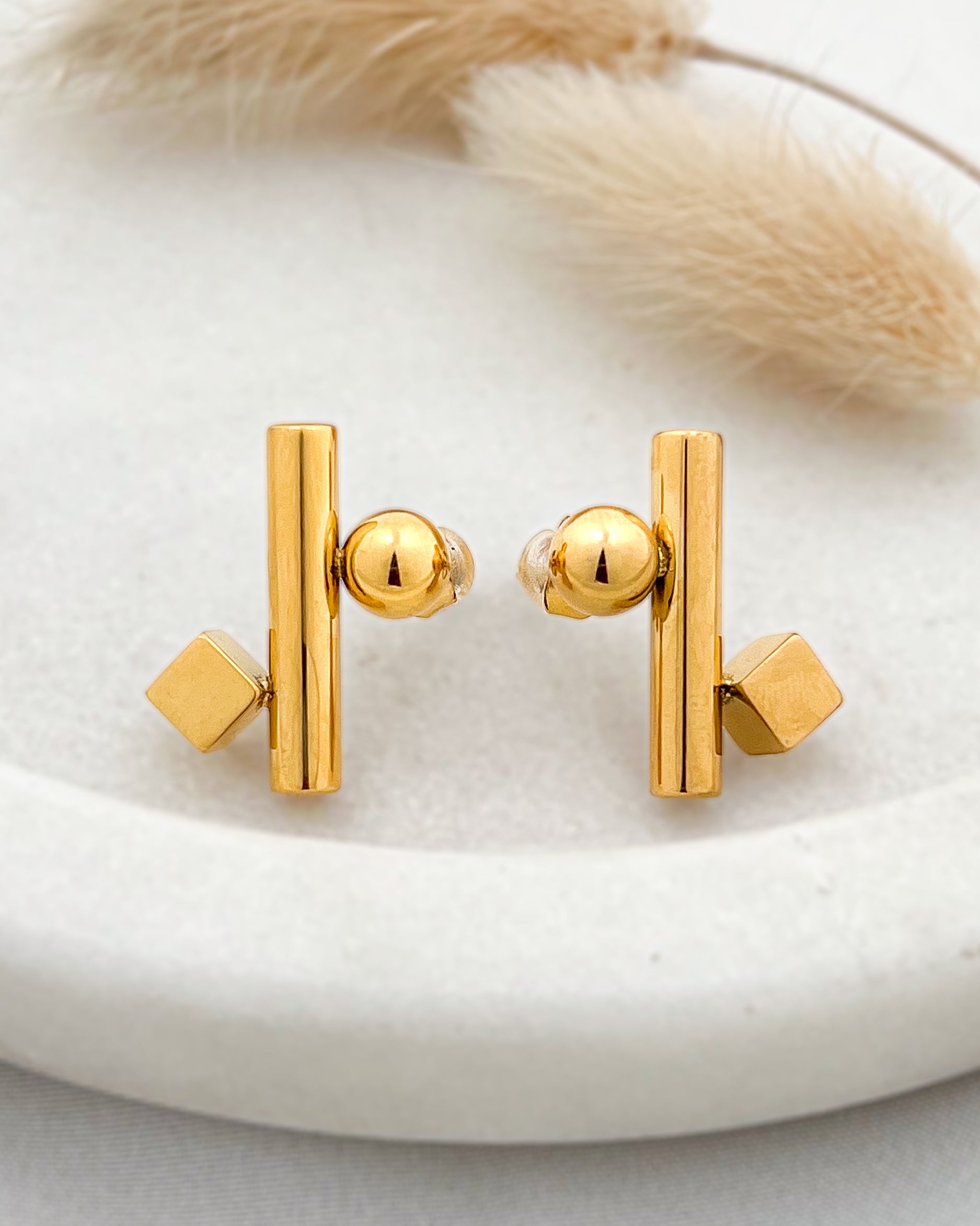 Modern Muse Earring